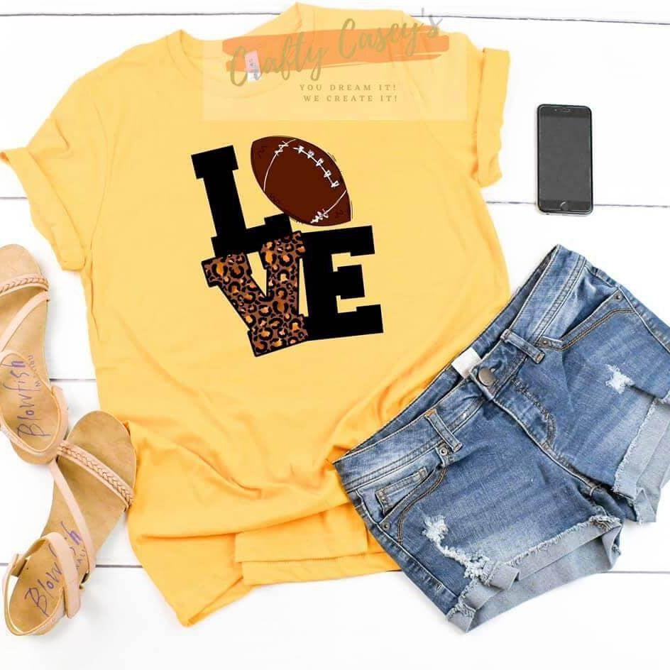 Love Football -Sports Unisex T-shirt.